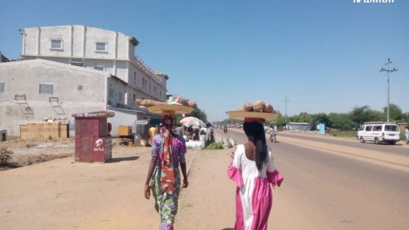 Tchad: women street vendors rise while children bear the burden