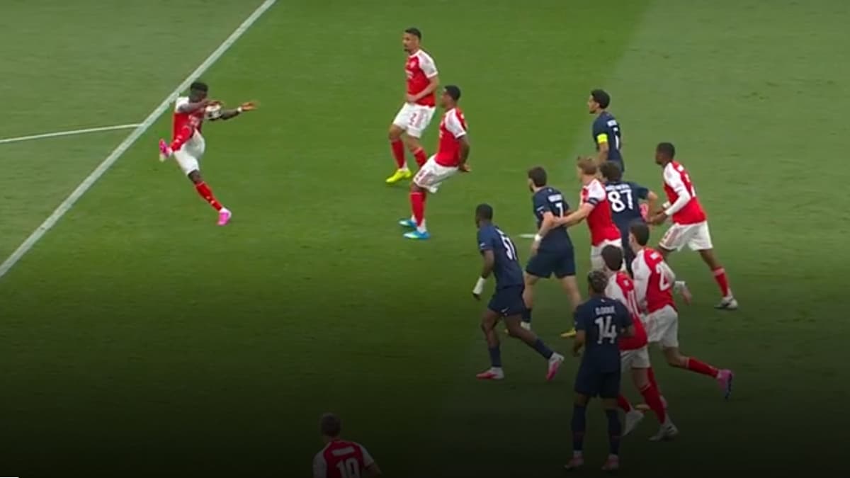 Controversial handball call in PSG arsenal champions league final