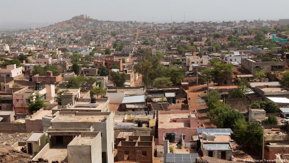 Mali travel disruptions rise as jihadist blockades paralyze roads