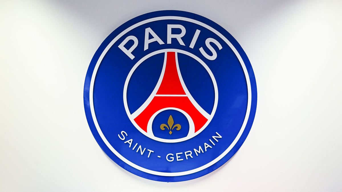 PSG’s julian alvarez transfer hopes dashed as barcelona emerges as favourite