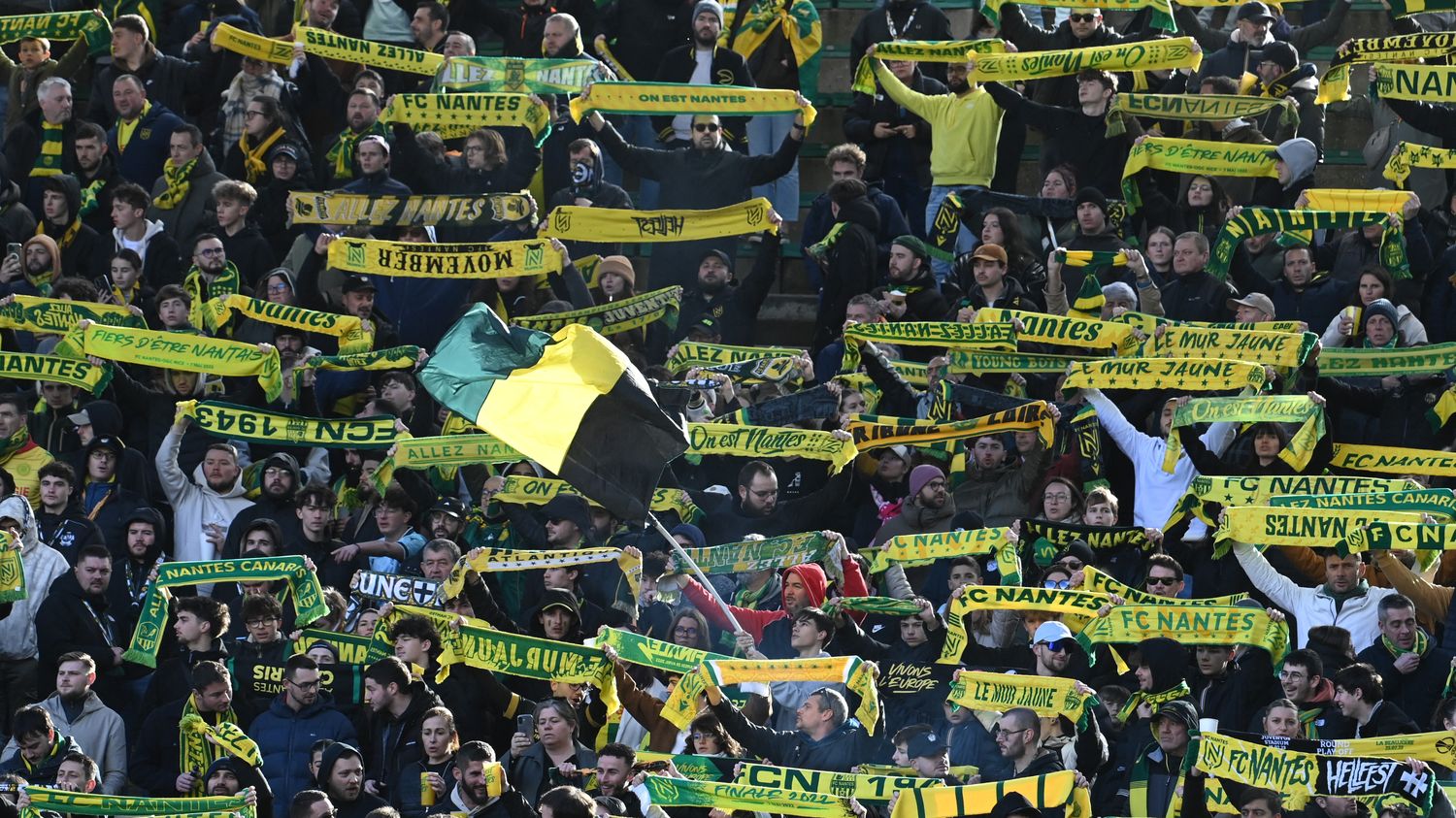 Nantes tuluose match halted as angry fans storm stadium pitch
