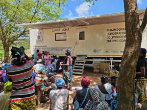 Burkina Faso’s innovative mobile clinics tackle cervical cancer head-on