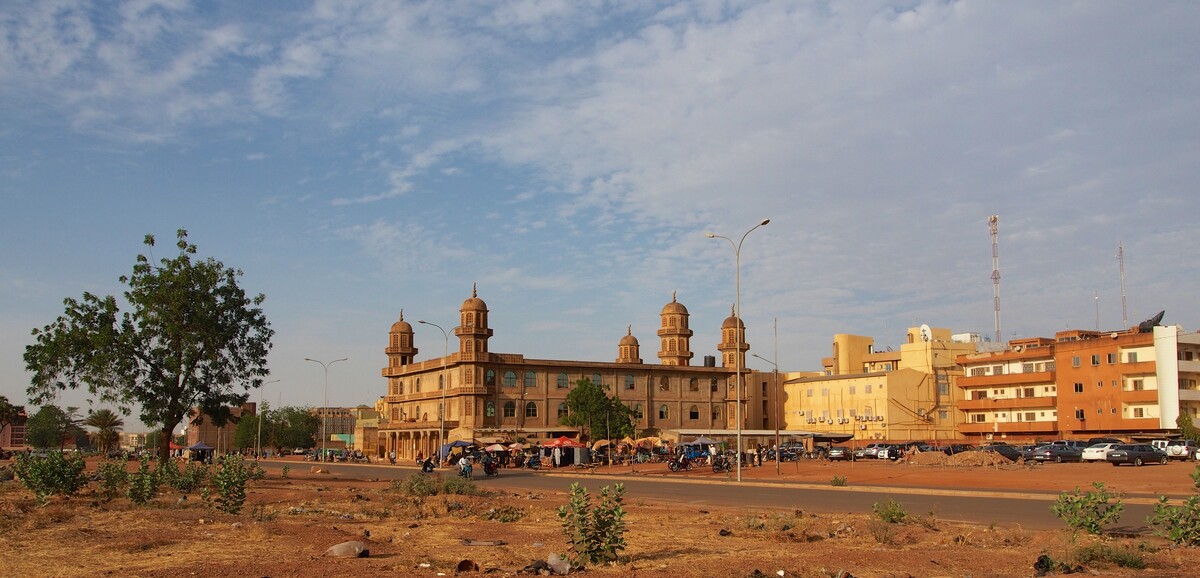 Burkina Faso military shuts down major Ouagadougou mosque amid protests