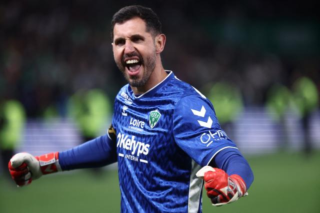Saint-Étienne’s promotion hopes ignite with dramatic penalty shootout victory over Rodez