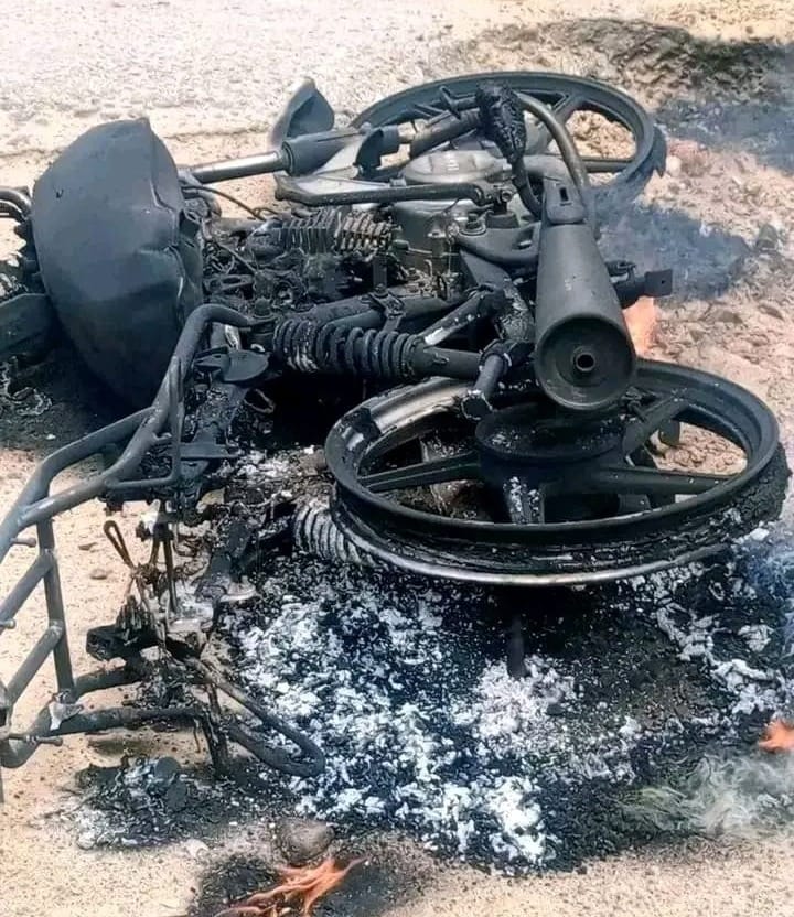 Deadly crash in Koundoul leaves motorcyclist trapped in flames
