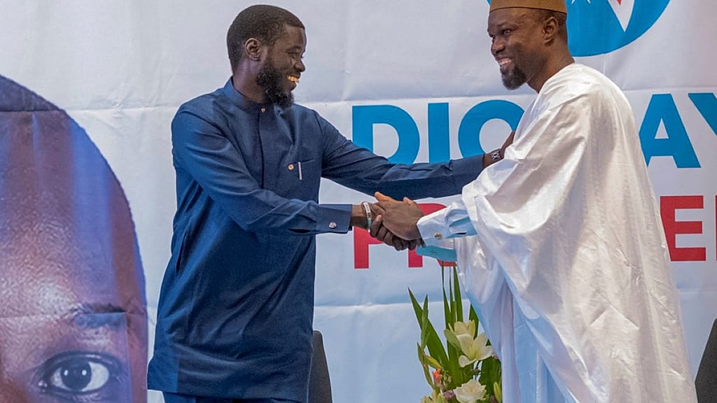 Sénégal : limogé par Diomaye Faye, Sonko s’en va “le cœur léger”