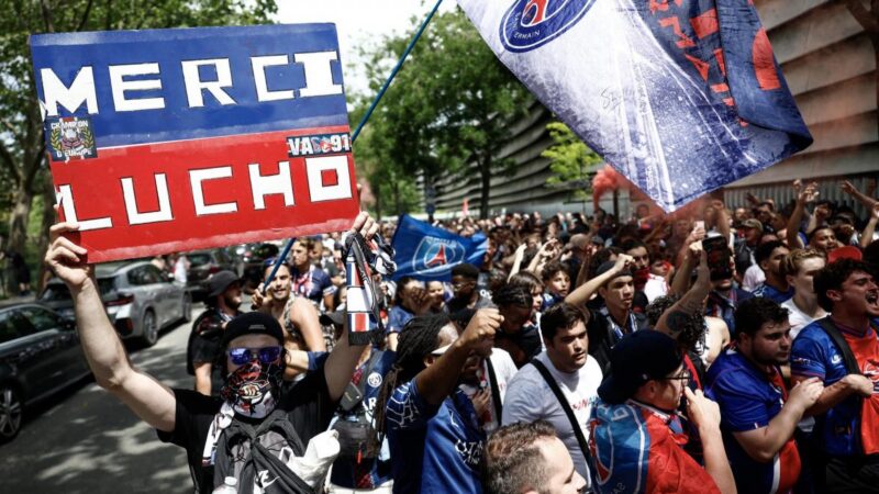 Electric atmosphere builds at parc des princes ahead of psg arsenal champions league final