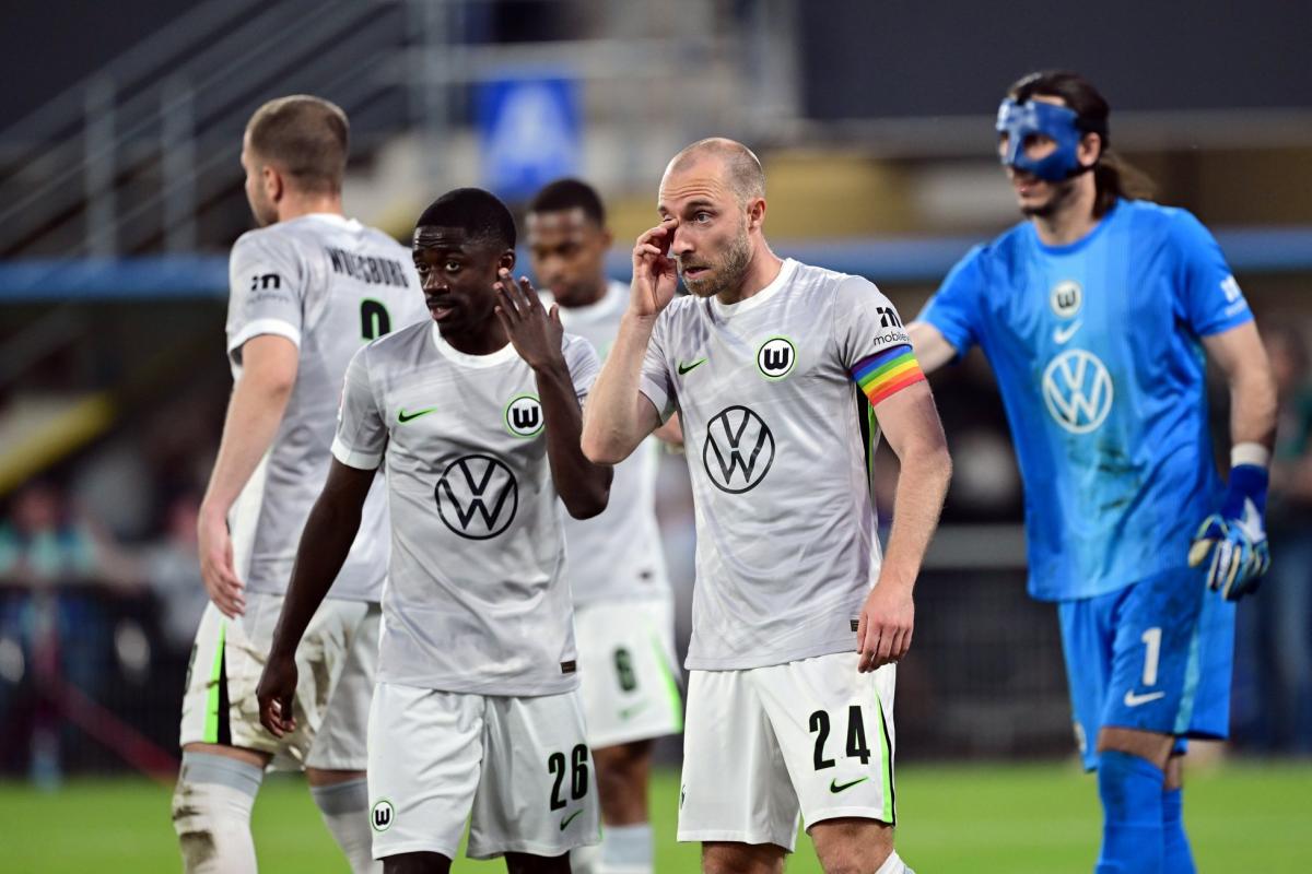 Wolfsburg stunned by Paderborn in relegation playoff, demoted to 2.Bundesliga