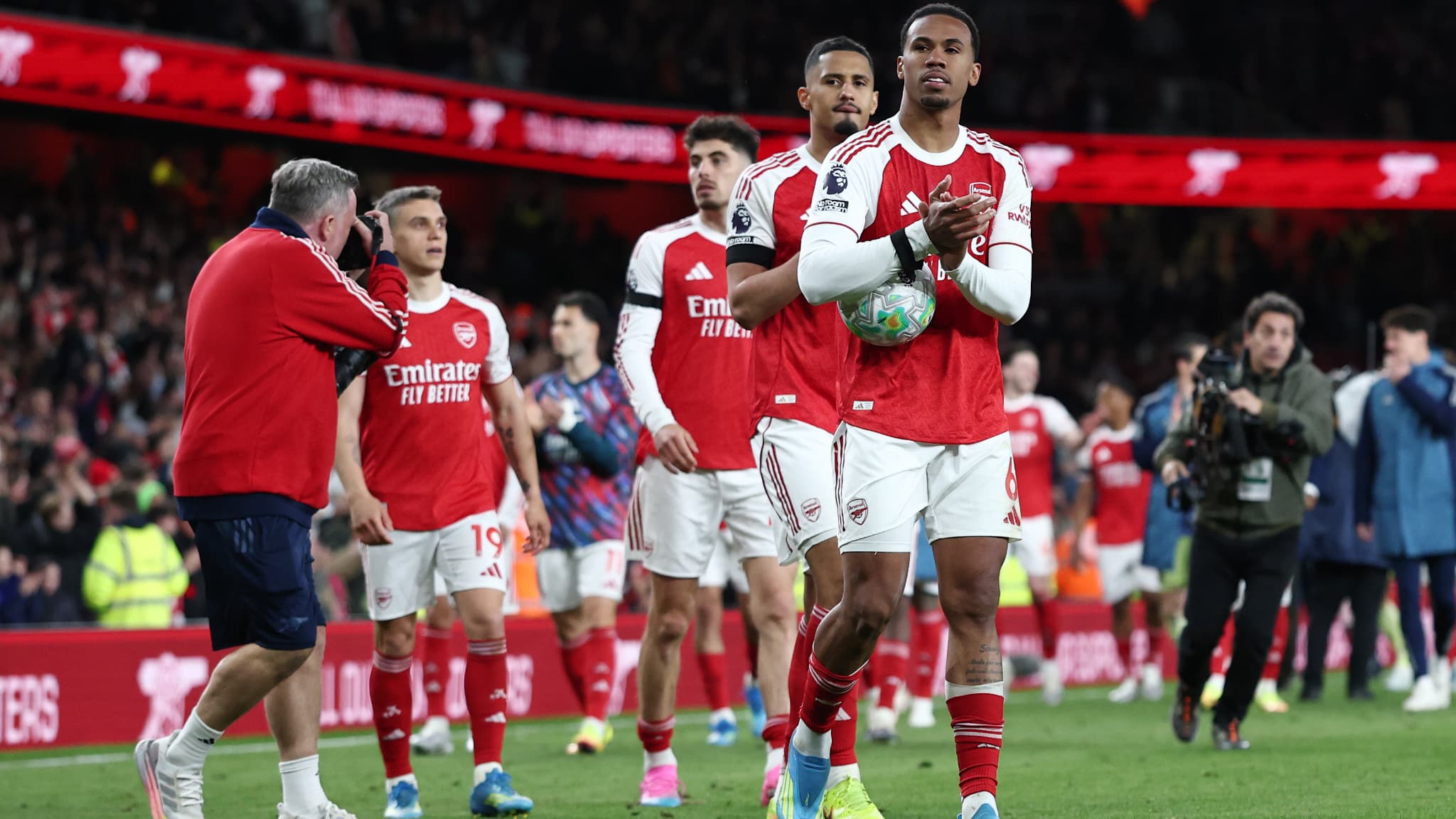Arsenal closes in on premier league glory with man city’s fate hanging in balance