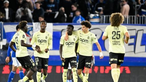 Striking comeback: rc strasbourg stuns monaco 5-4 in chaotic ligue 1 clash