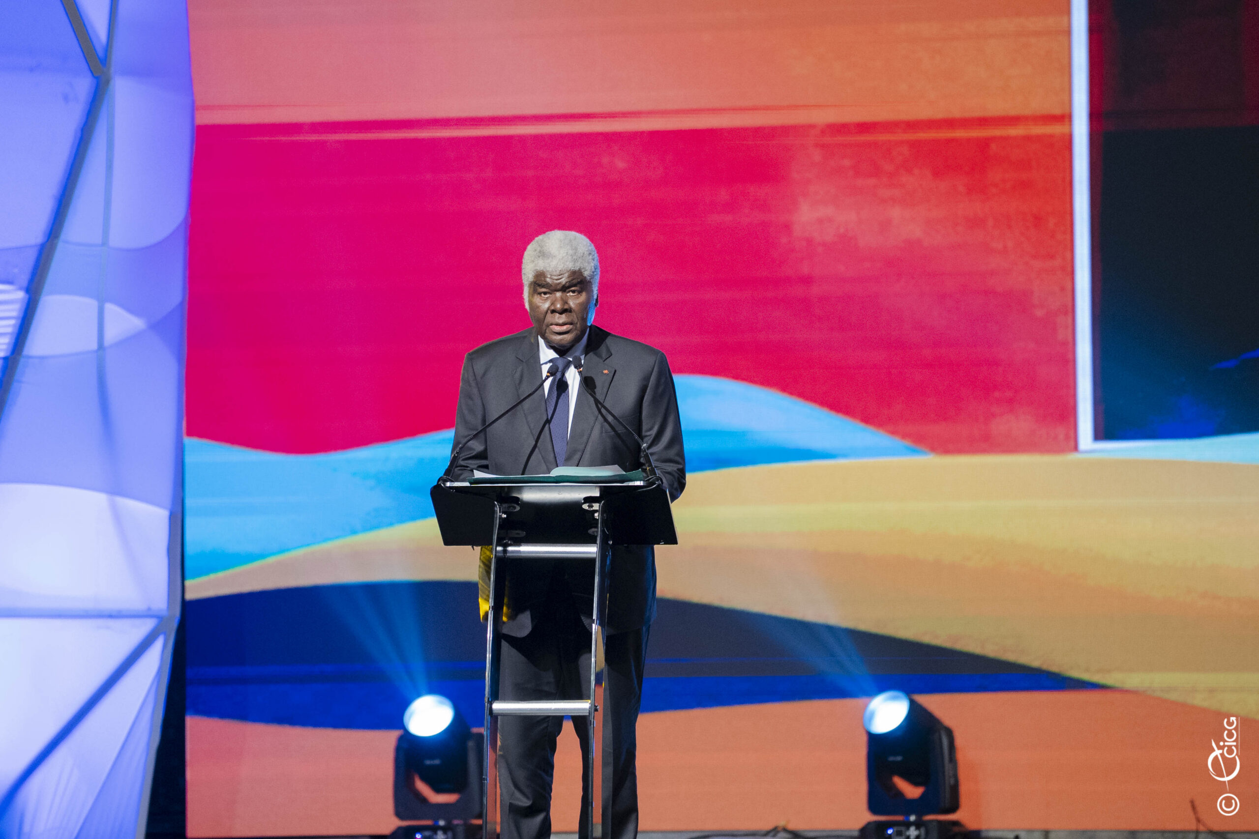 Côte d’Ivoire’s prime minister champions private investment for PND 2026-2030 at Abidjan forum