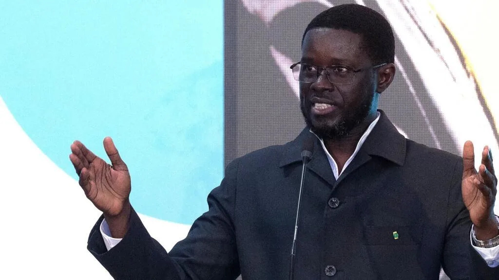 Senegal president launches new political party