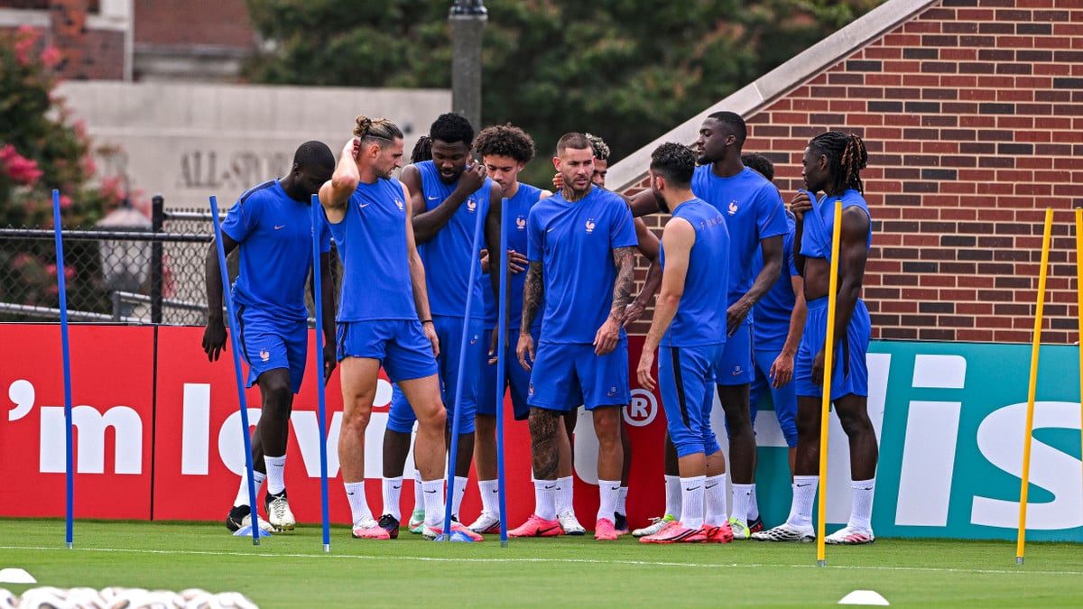 Lucas Digne’s psg return confirmed during world cup camp