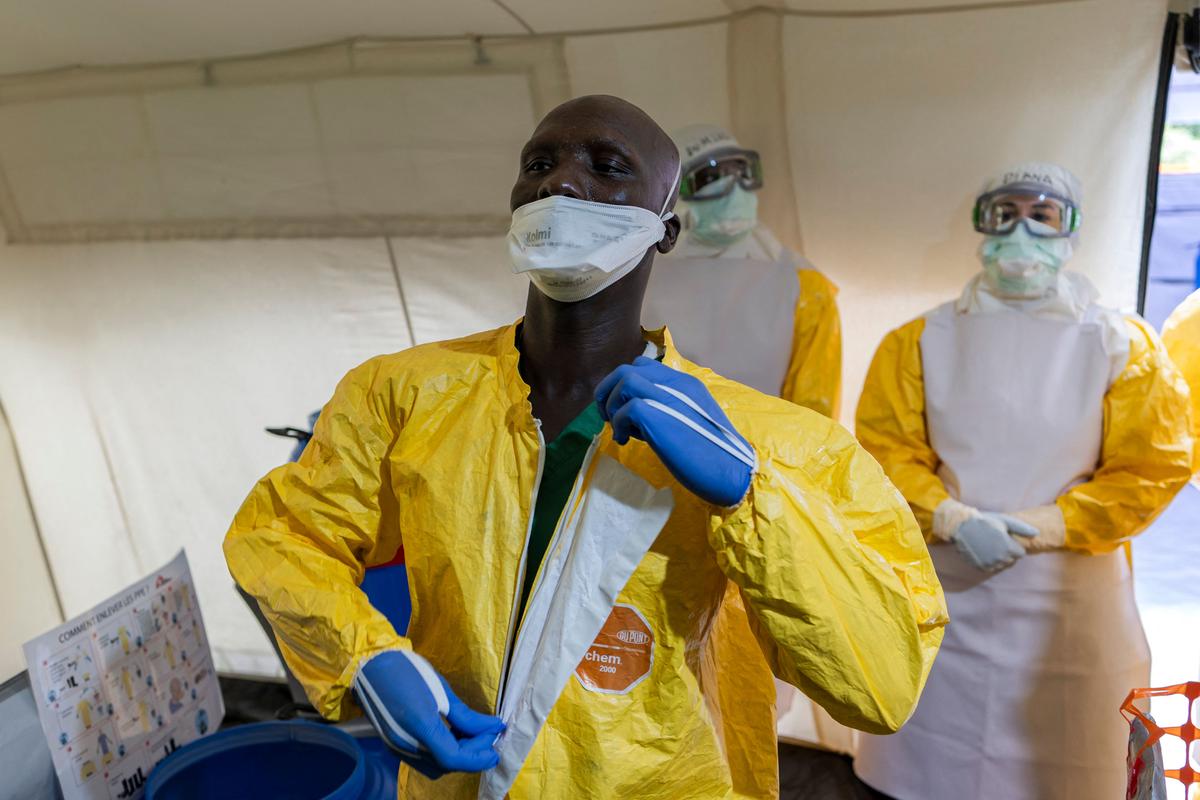 Global health chief inspects ebola response in democratic republic of Congo amid rising outbreak