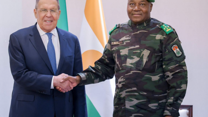 Niger: popular anger erupts in Niamey after Russian fire hits national army