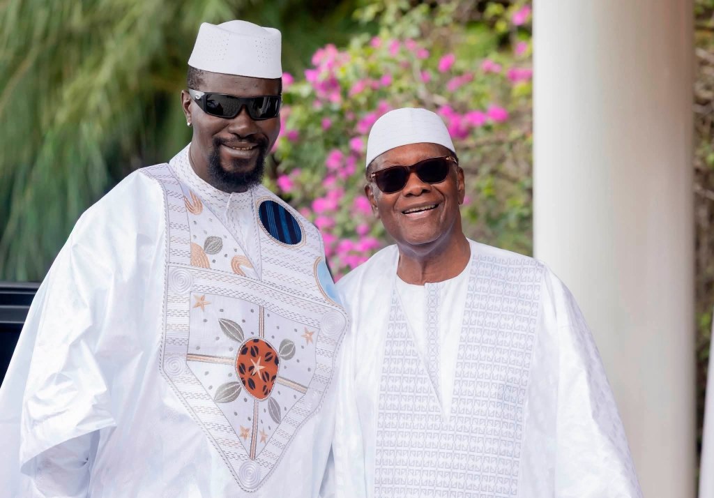 Mamadi Doumbouya de retour à Conakry après une visite d’État en Côte d’Ivoire